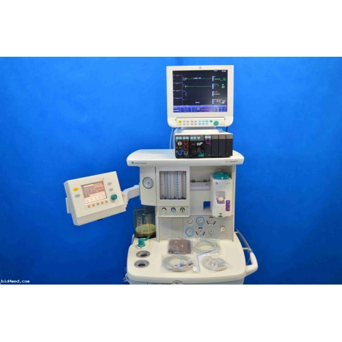 Datex-Ohmeda S/5 Aespire 7100 with S/5 Compact monitor