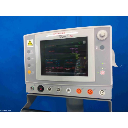 Schiller MAGLIFE C Plus monitor