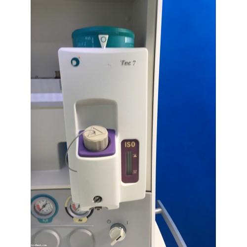 Datex Ohmeda S/5 Aespire 7100 Anesthesia Machine