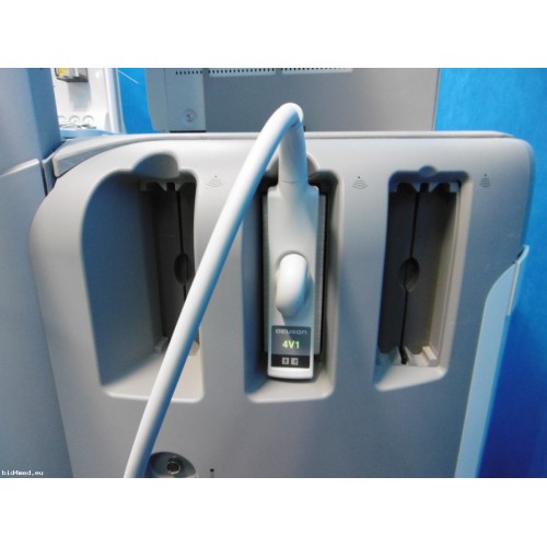 Acuson S2000 ultrasound device with 2 transducers