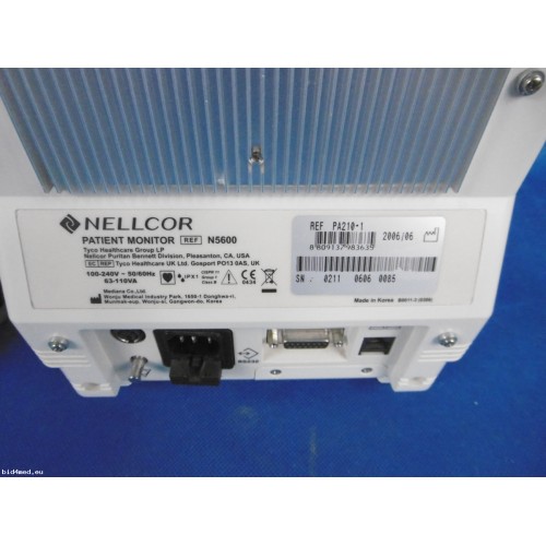 NELLCOR  N5600 Patient Monitor