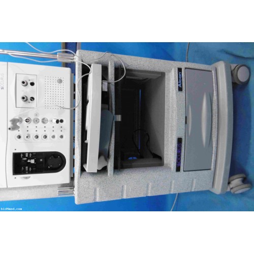 Alcon Accurus 800CS Phaco Emulsifier with handpiece, footswitch